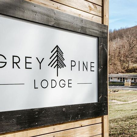 Grey Pine Lodge Waynesboro Zewnętrze zdjęcie